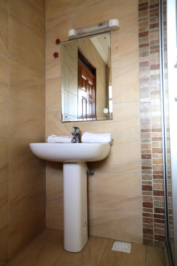 Esao Airport Suites Homestay Nairobi