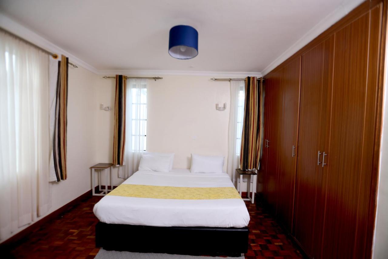 Esao Airport Suites *