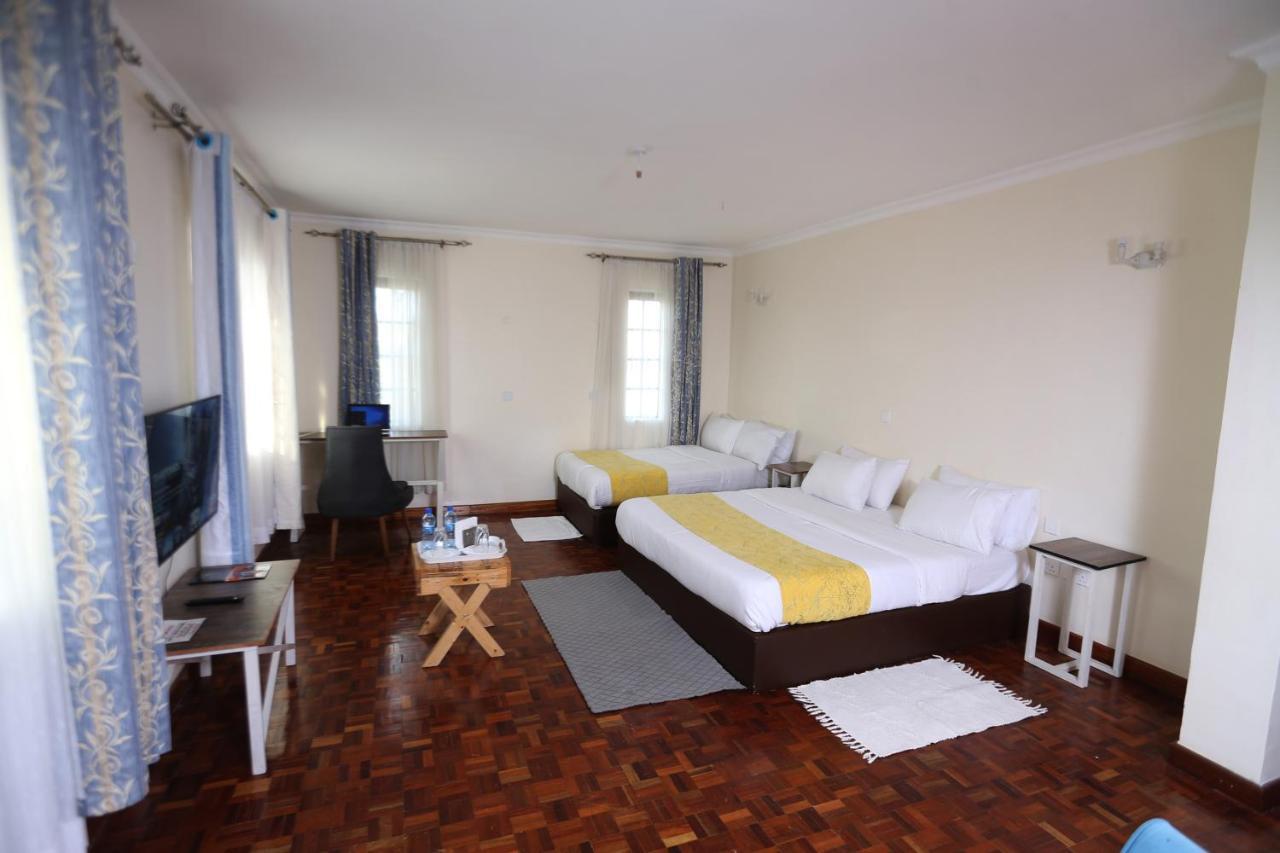 Esao Airport Suites *