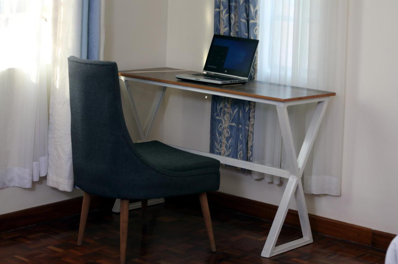 Homestay Esao Airport Suites