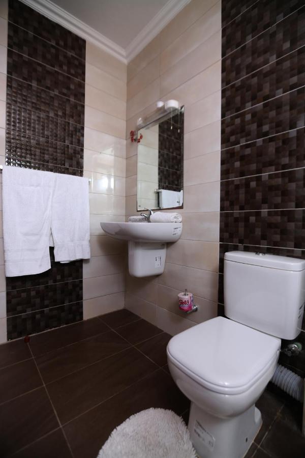 Esao Airport Suites