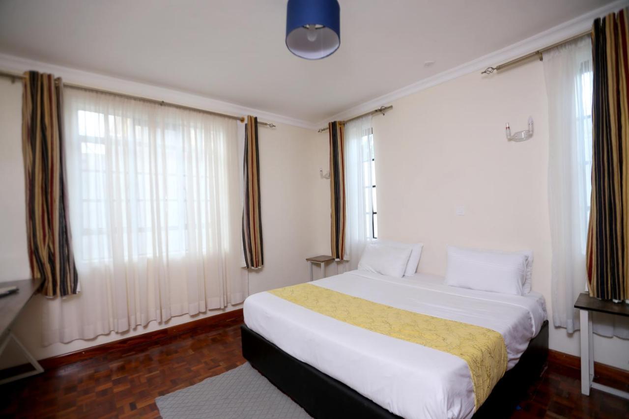 Esao Airport Suites Homestay