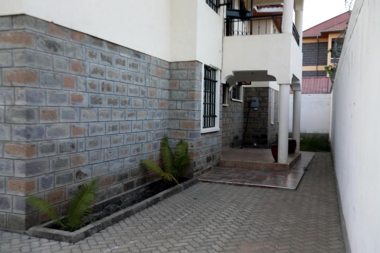 Esao Airport Suites Homestay