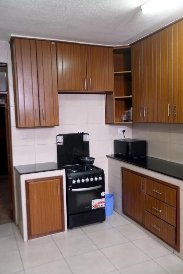 Esao Airport Suites Homestay