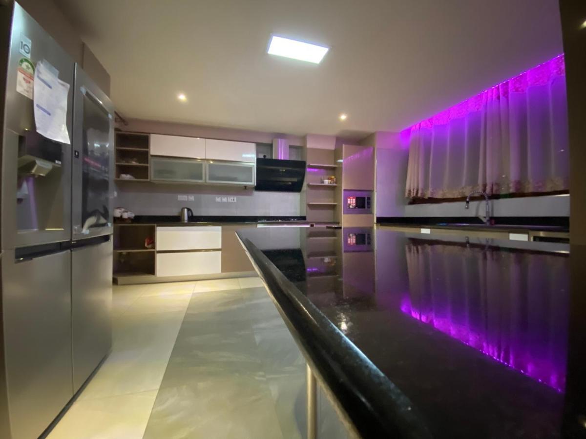 Westin Apartment *