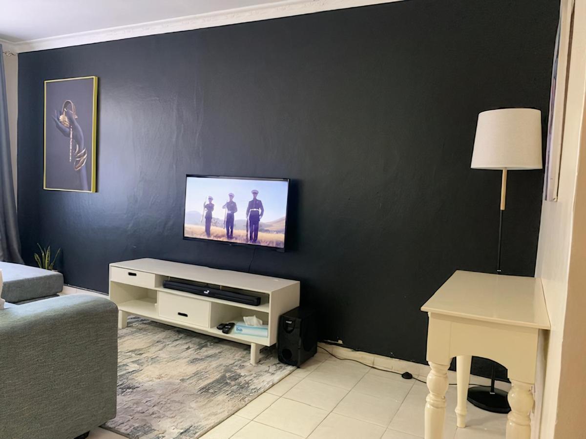 Peaceful And Lovely 1 Bedroom With A City View. Apartment