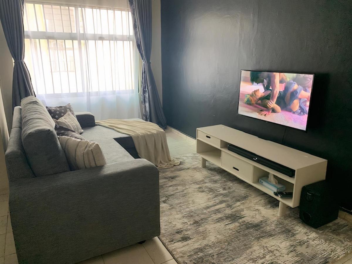 Apartment Peaceful And Lovely 1 Bedroom With A City View. *