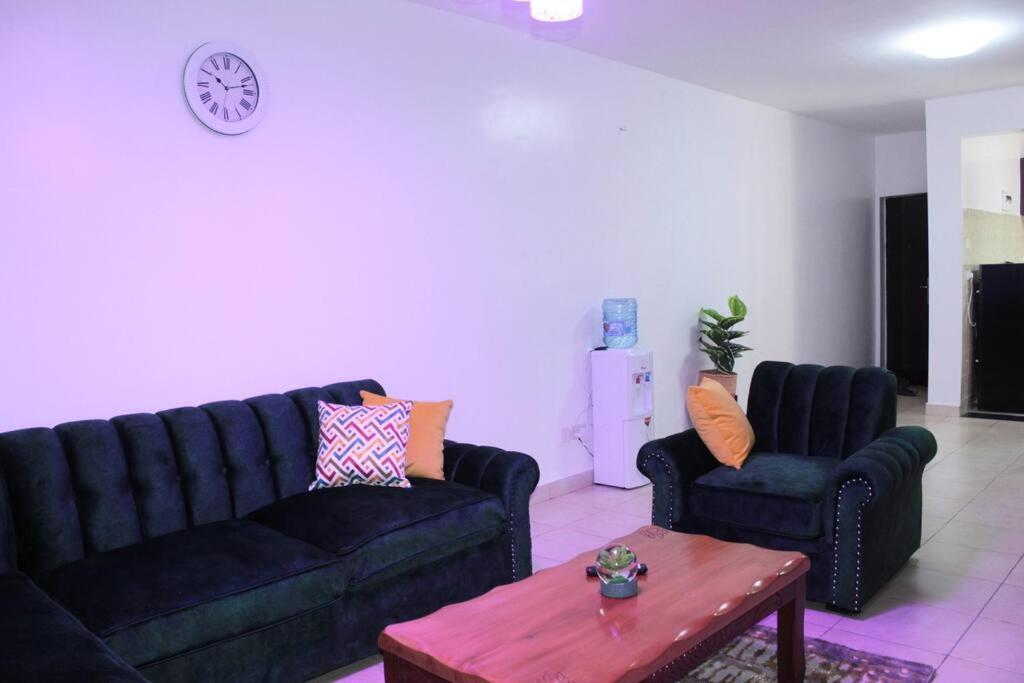 Lovely Emerald 3-bedroom Apartment