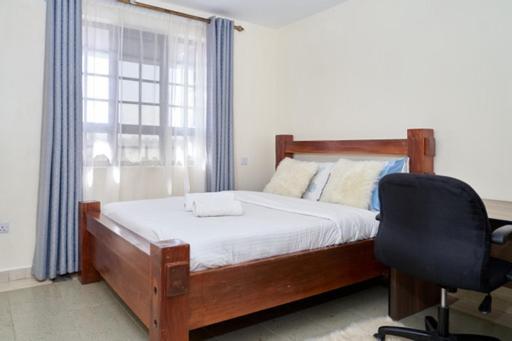View House At Kianjeku Road Apartment