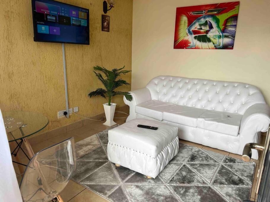 Johari Westlands School Lane Apartment