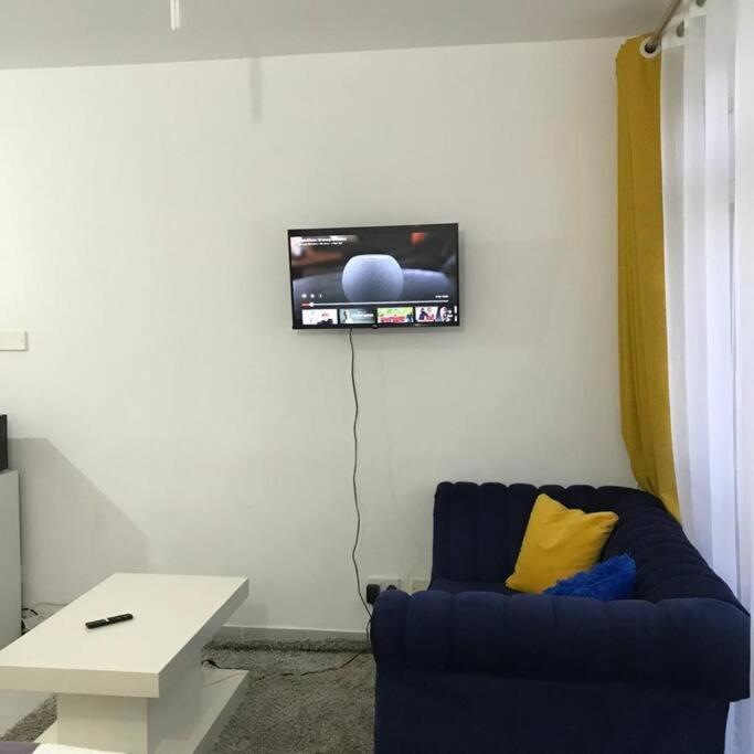 Cozy Studio In Racecourse, Ngong Road * Nairobi