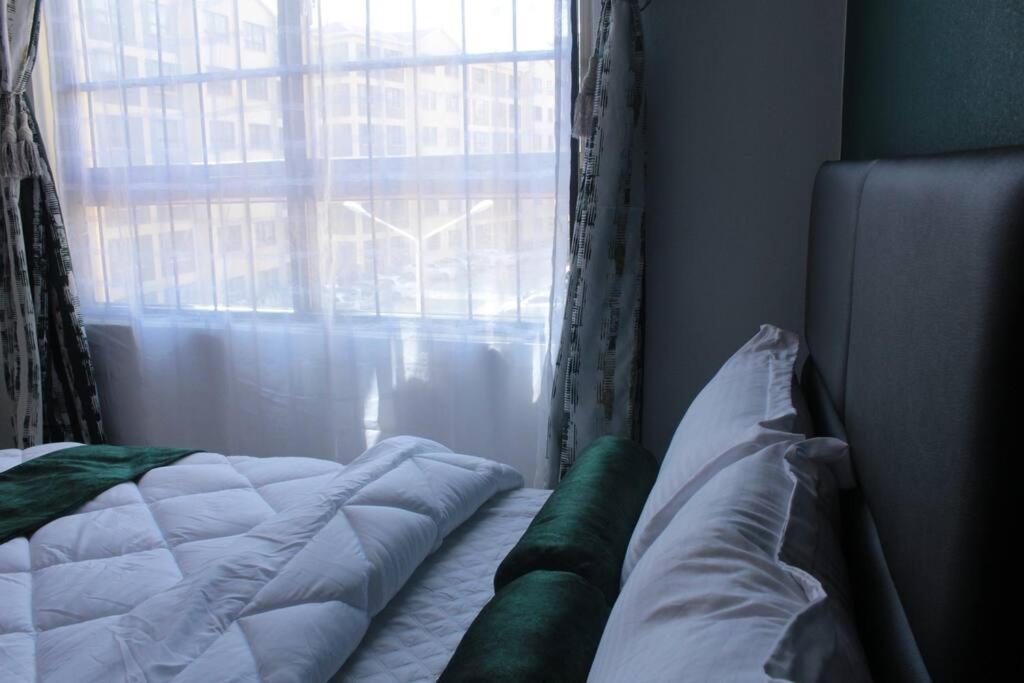 Apartment Lovely Emerald 3-bedroom *