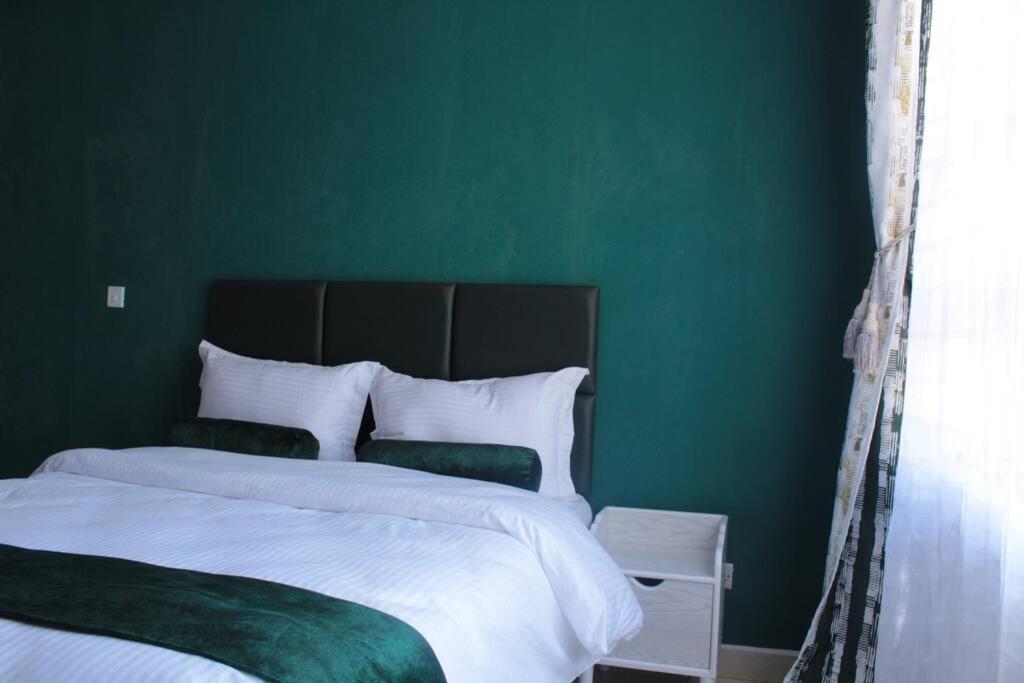 Lovely Emerald 3-bedroom *
