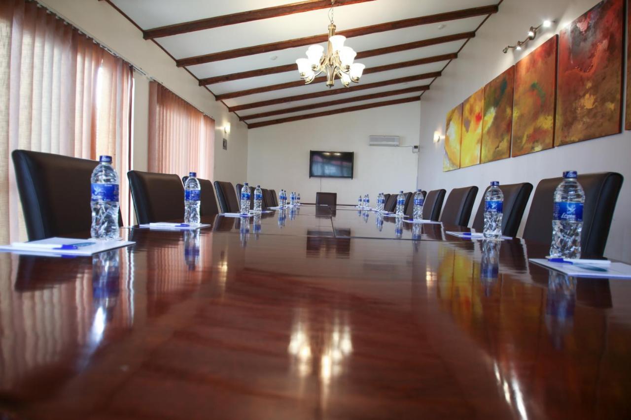 Fahari Palm Hotel
