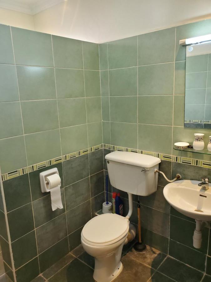 Apartment Presidential, Furnished, 2-bedroom Near Jkia Nairobi
