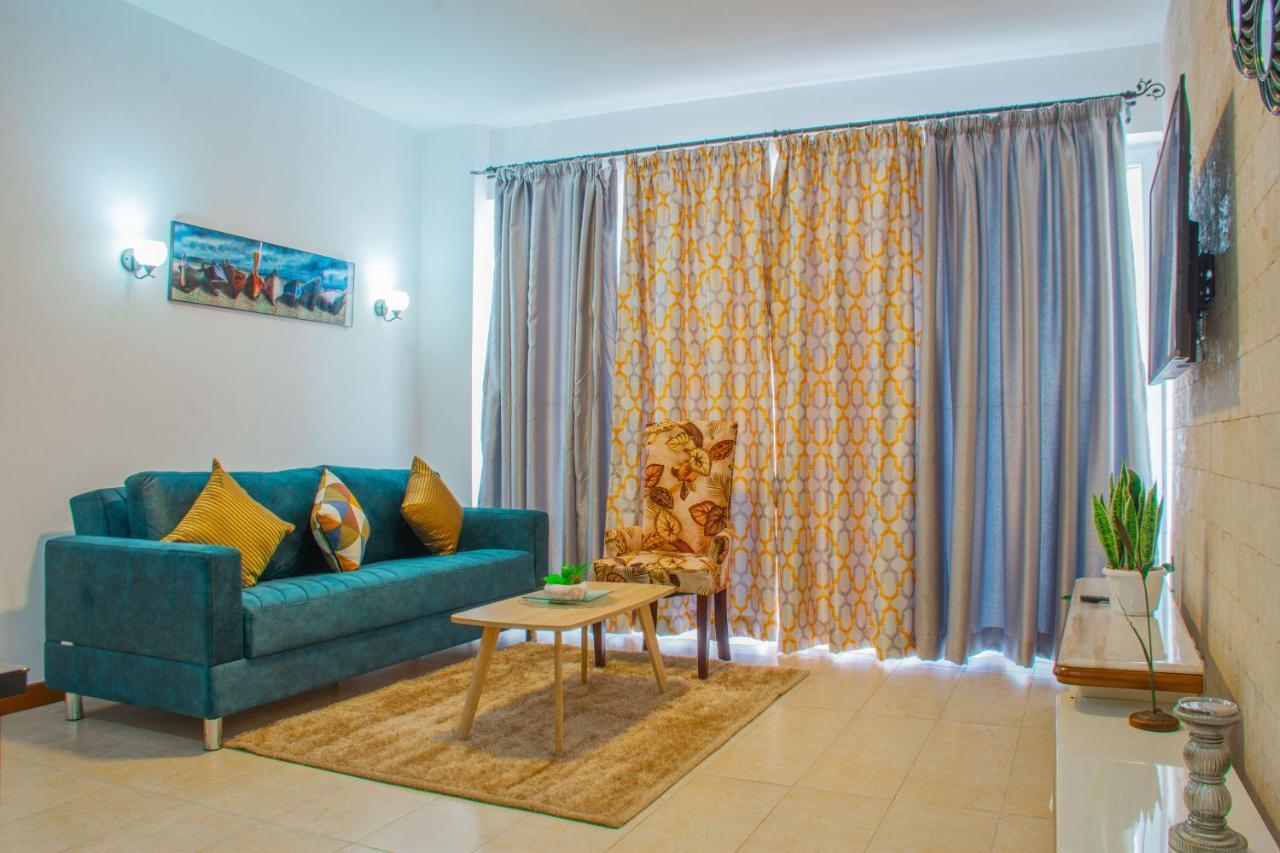 Imagine By Benaa , Elegant 1br In Kilimani Wifi With Pool Apartment