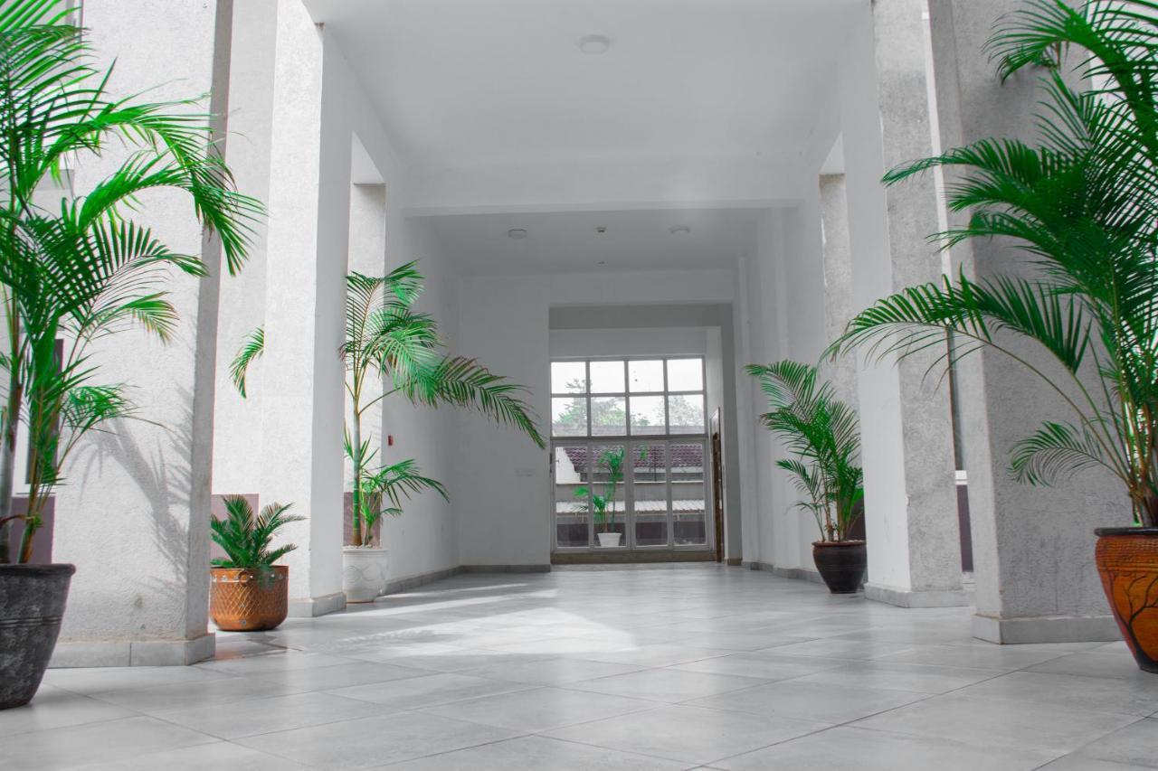 Imagine By Benaa , Elegant 1br In Kilimani Wifi With Pool Nairobi