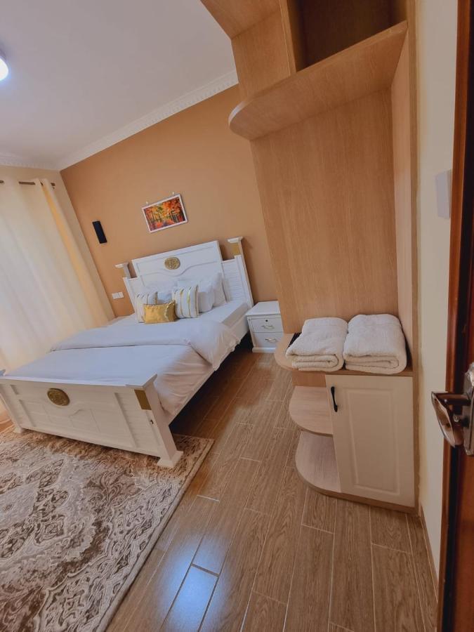 Ellas Luxu - Free Transport From Airport For Pre Payment Bookings Apartment