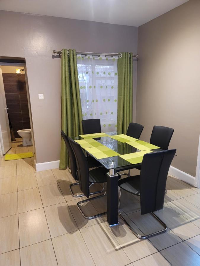 Juke's Serene Westlands Villa