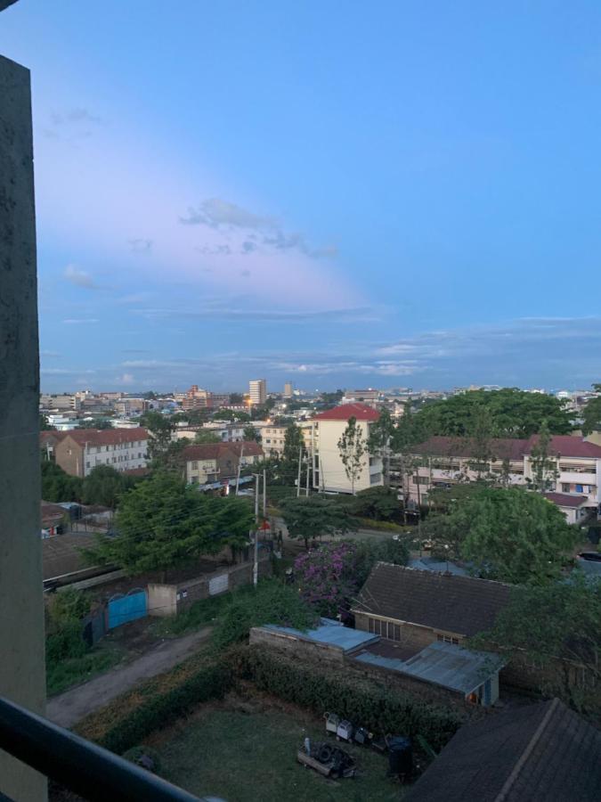 Apartment Peaceful And Lovely 1 Bedroom With A City View.