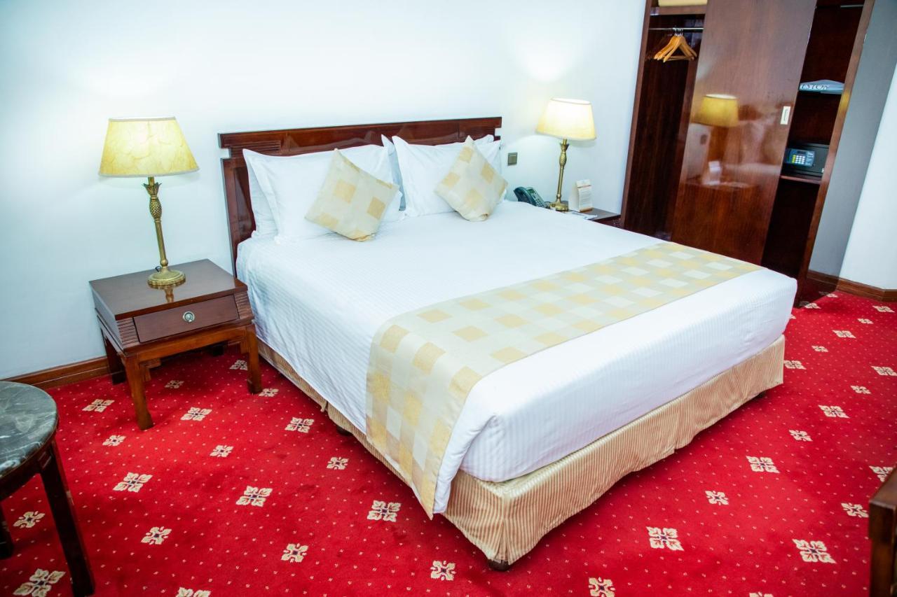 Weston 4* Nairobi