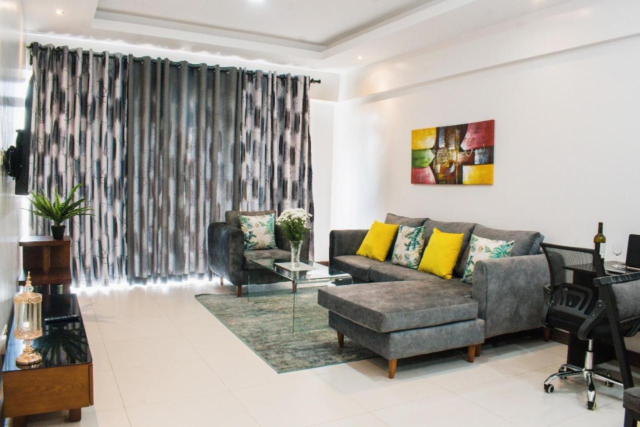 Apartment Silverstone Deluxe 1 Bedroom With A View , Gym & Pool - Kilimani Nairobi