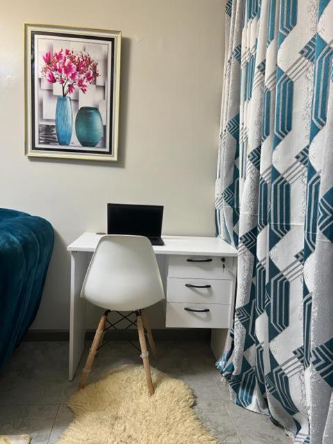 Cozy Haven: Airport Proximity With Modern Comforts *