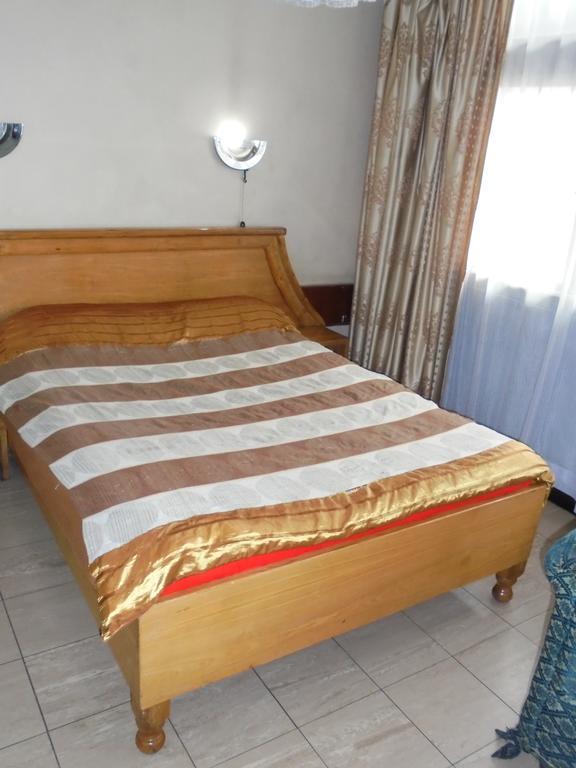 Hotel Karibu