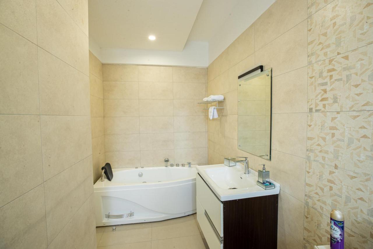 Apartment Cozy 3-bedroom Serviced In Lavington By Cozy Homes