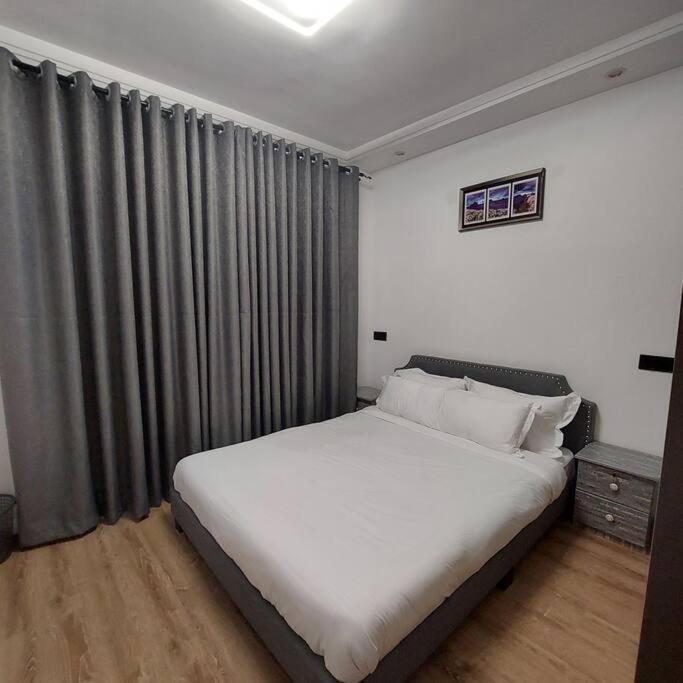 Urban Oasis - Modern Luxe 2 Bedroom Apt With Pool, Gym Nairobi