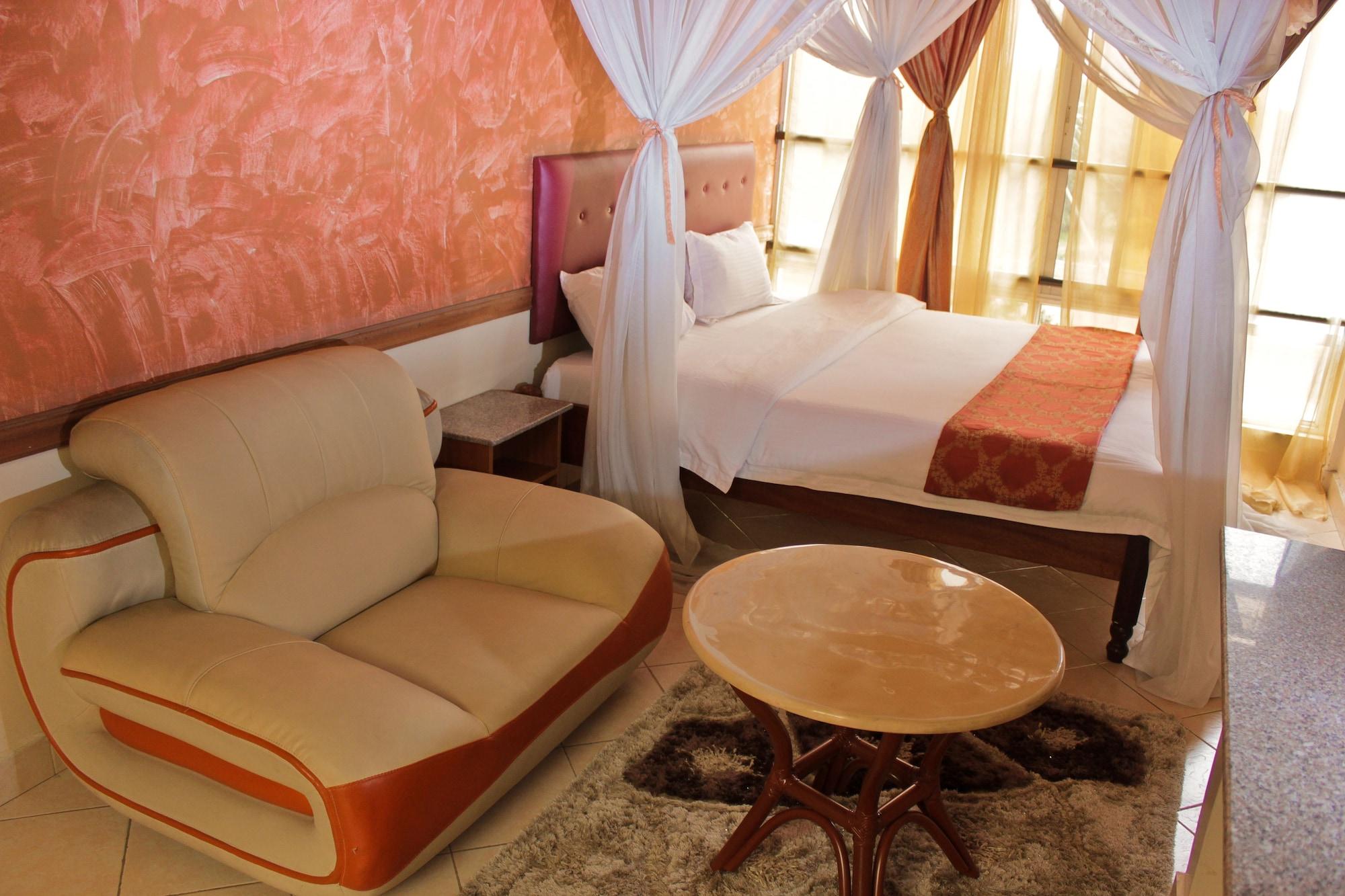 Pearl Palace Hotel 3*