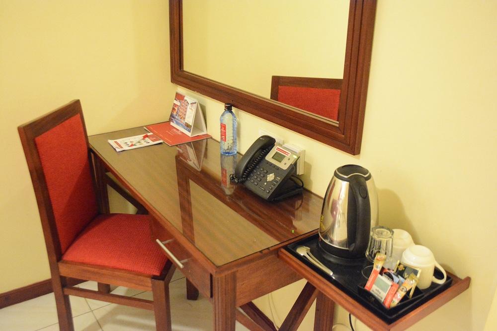 Prideinn Raphta Hotel