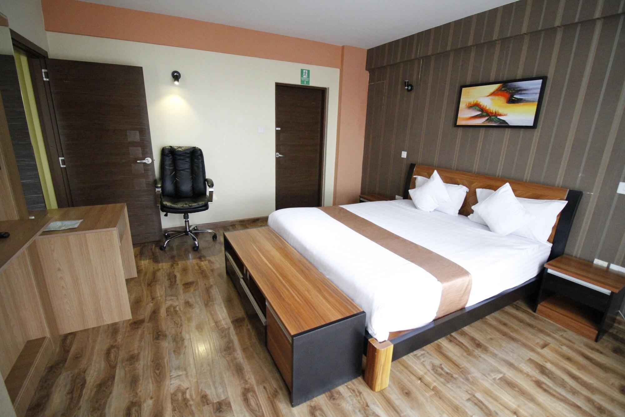 We And Hotel 3*