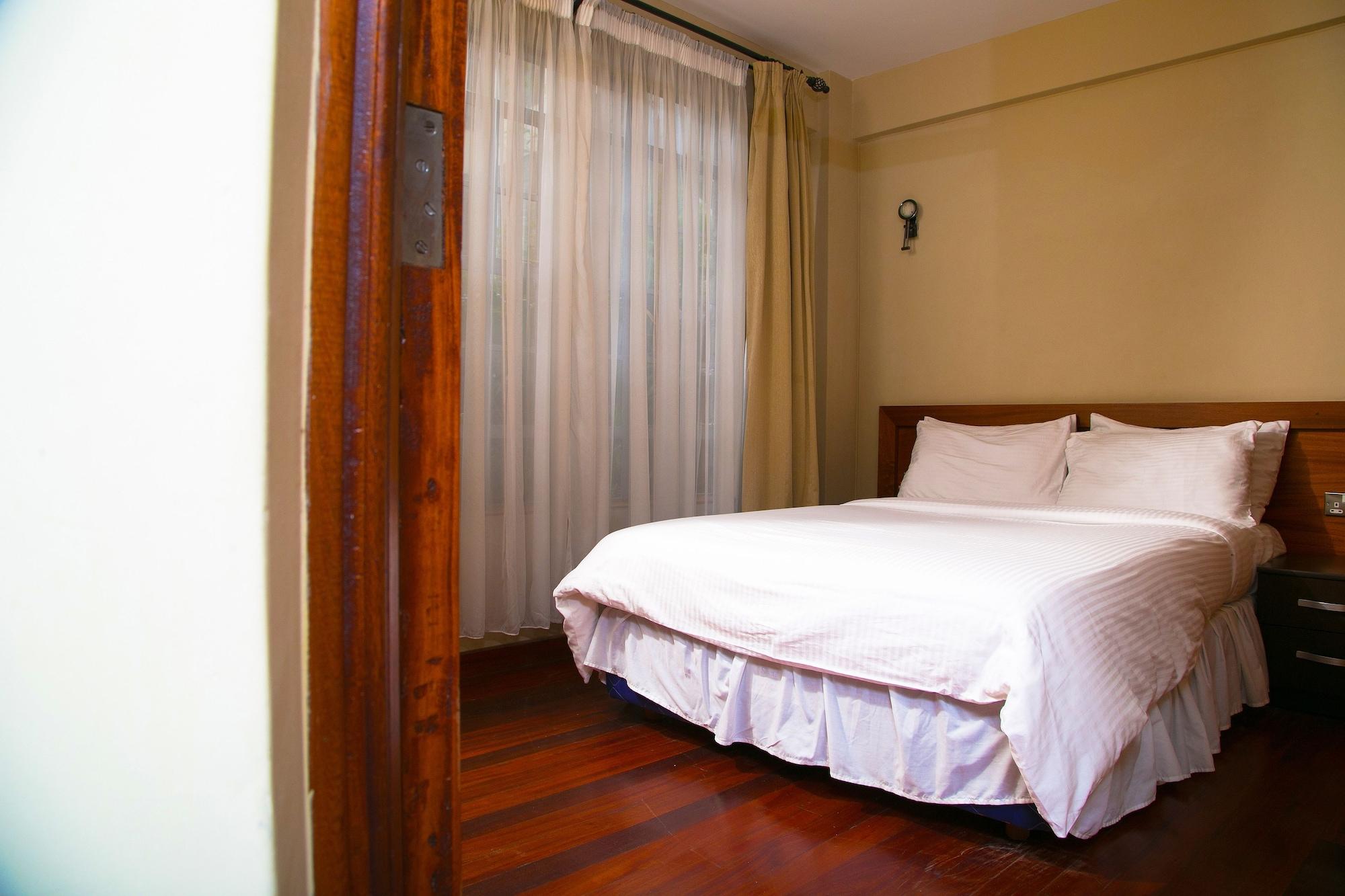 Aparthotel Batians