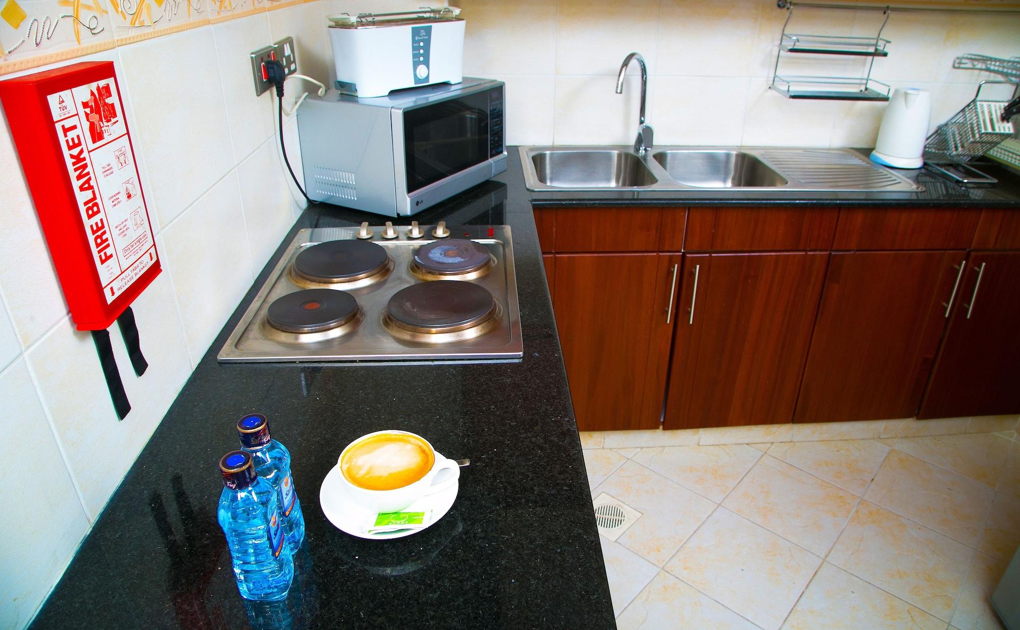 Batians Aparthotel