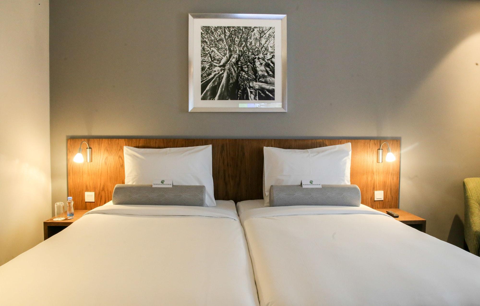 Two Rivers Mall, An Ihg Hotel 4*