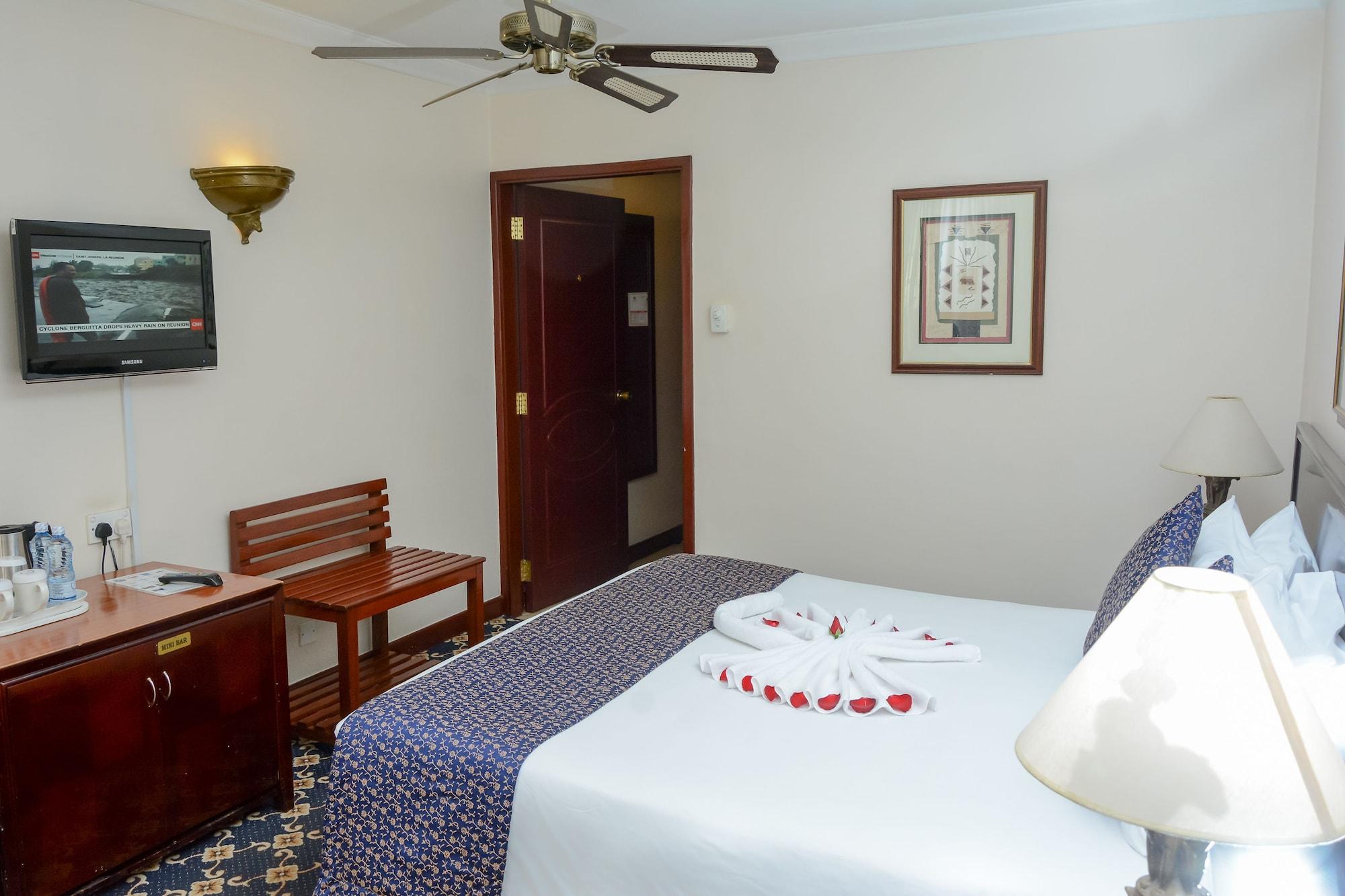 Jacaranda Hotel 3*