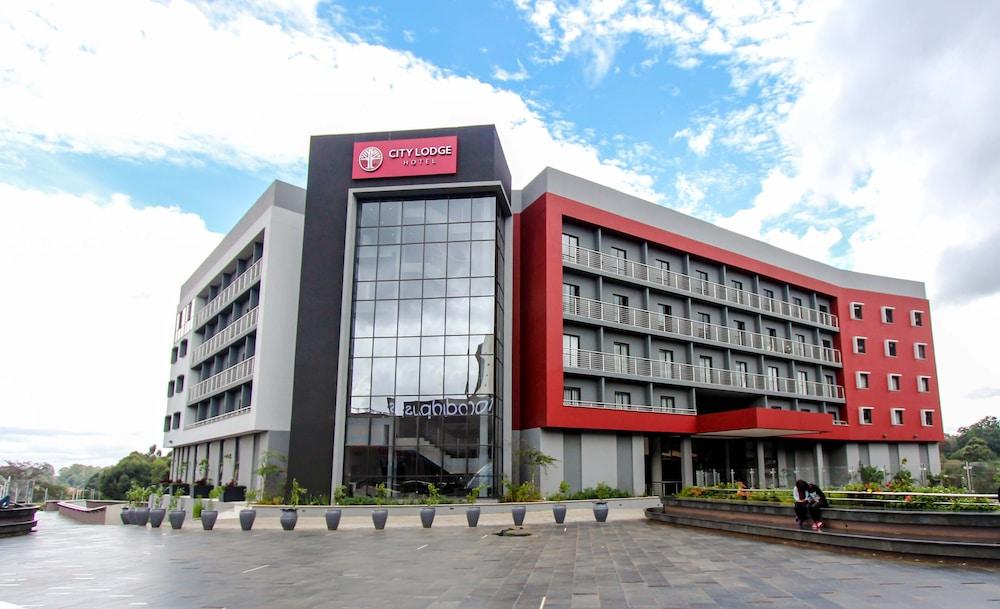 Two Rivers Mall, An Ihg 4* Nairobi