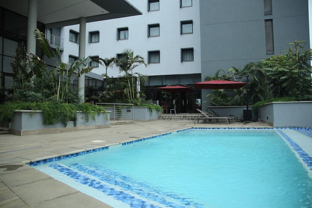 Two Rivers Mall, An Ihg 4* Nairobi