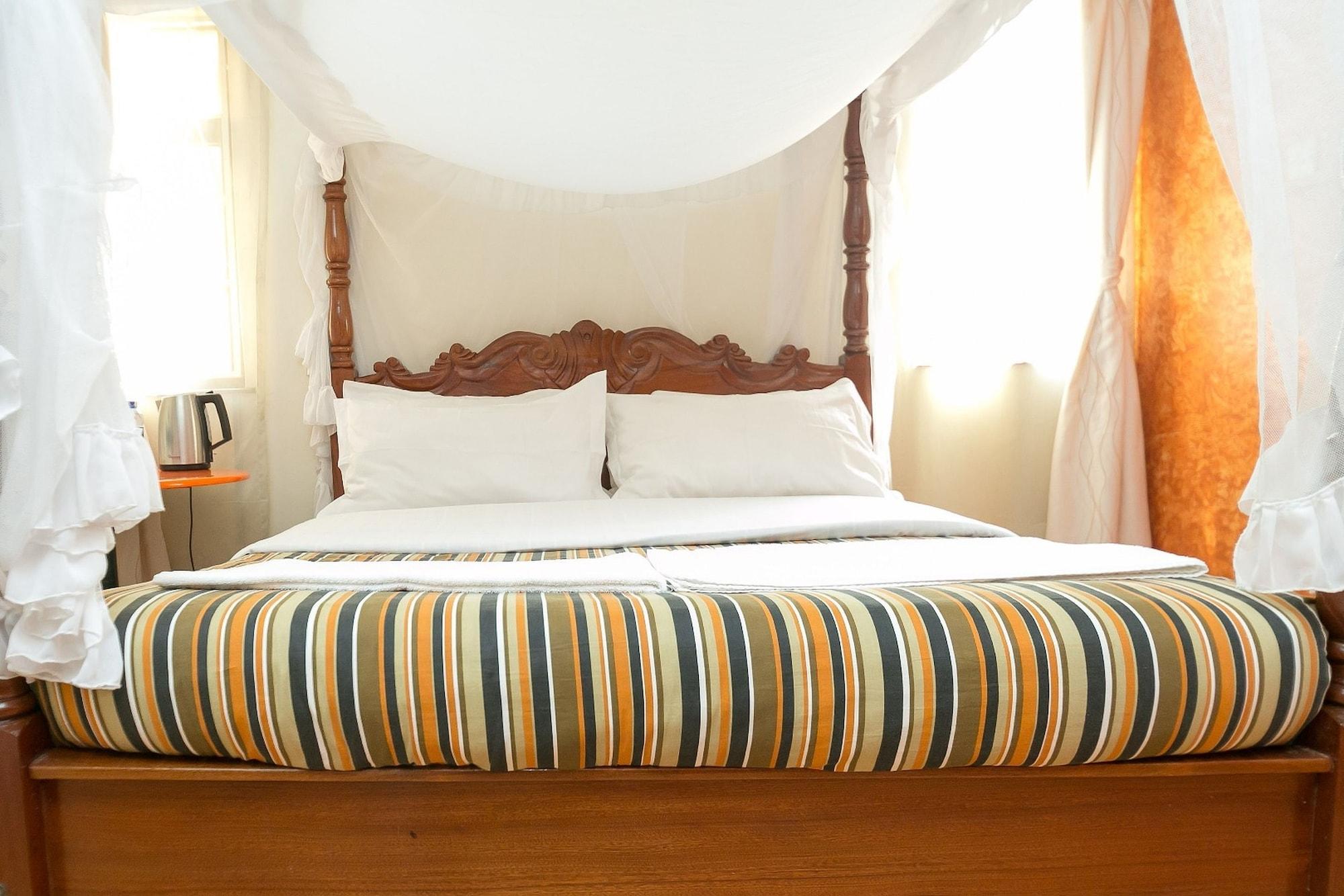 Hotel Upperhill Blueberry
