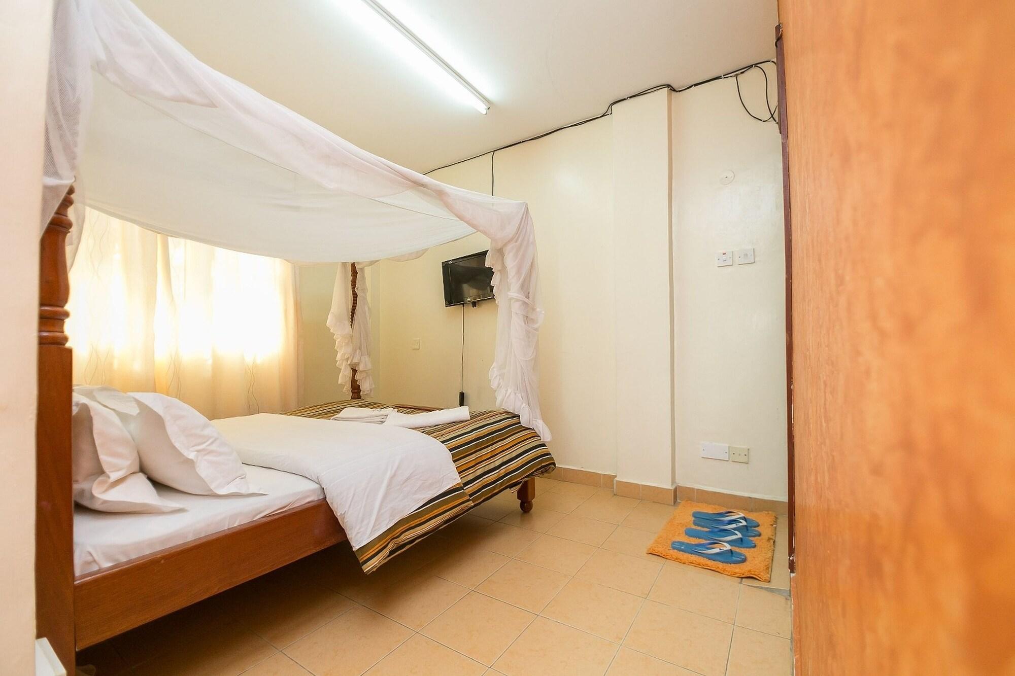 Upperhill Blueberry Hotel