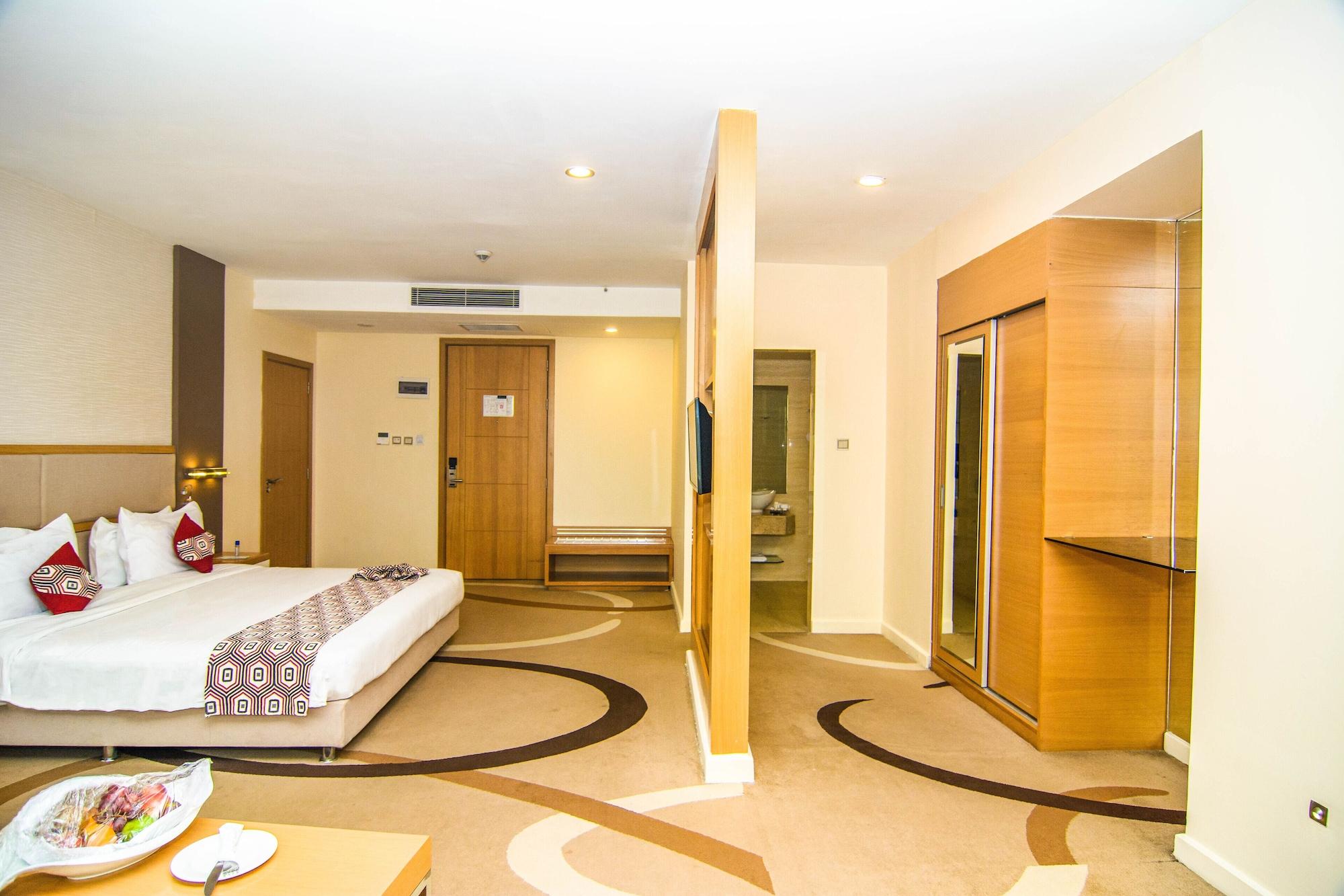 Hotel Prideinn Azure Westlands