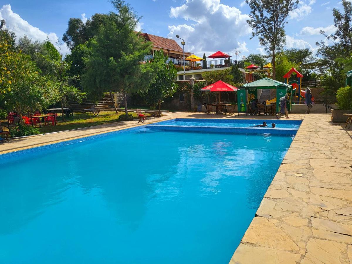 Leleshwa Getaway Country house *