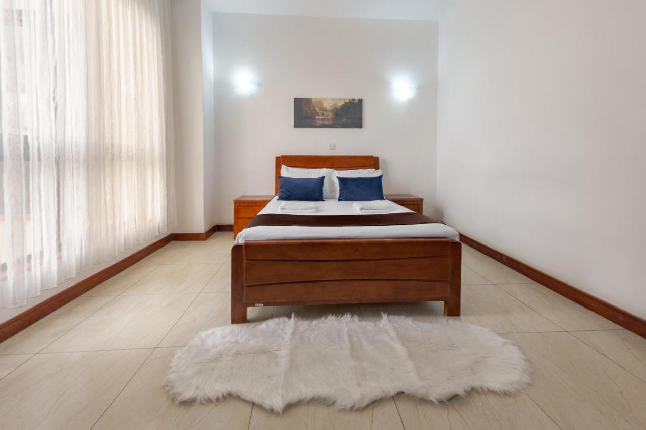 Kipeo Suites By Homes By Della *