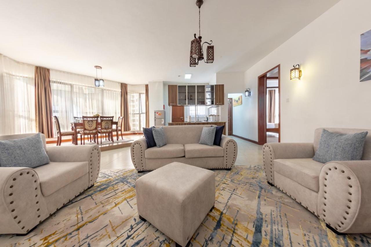 Kipeo Suites By Homes By Della *