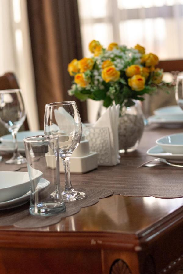 Kipeo Suites By Homes By Della * Nairobi