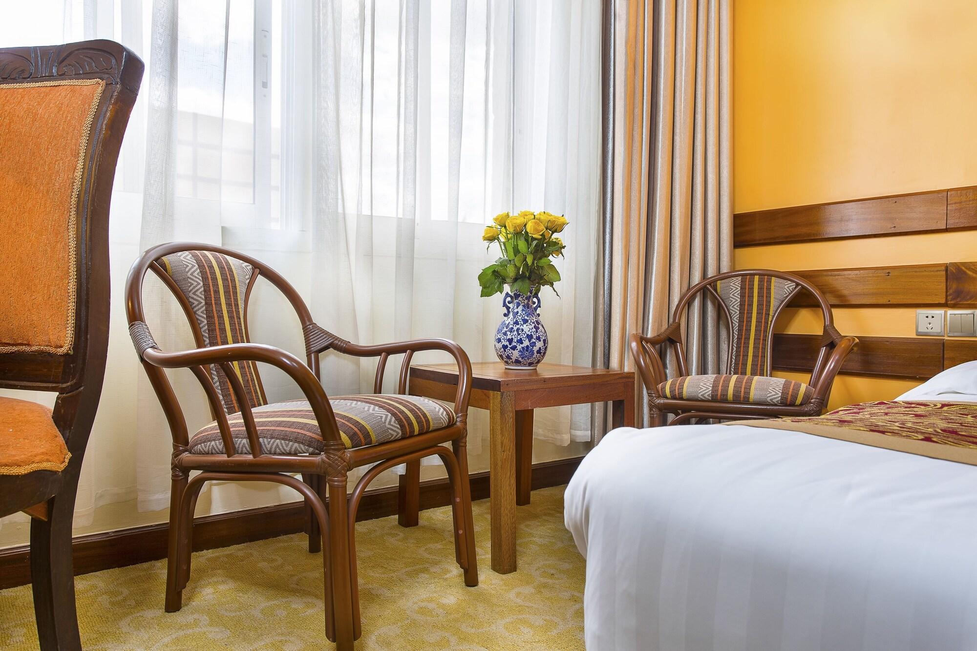 Eastland Hotel 4*
