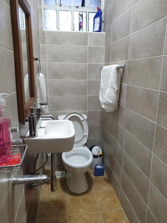 Apartment Lovely 2 And 1 Bedroom Guest Units Karen *