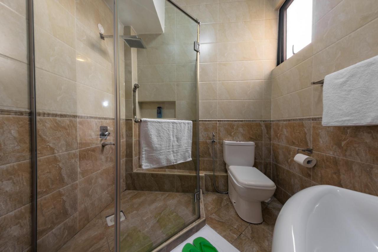 Kipeo Suites By Homes By Della *