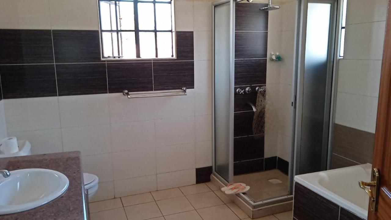 Acomodação com café da manhã  Dreamplace Gigiri